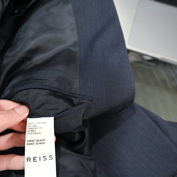 Reiss Mens Size 38 MURRELL 100% Wool Blue Navy Blazer - Picture 9 of 10
